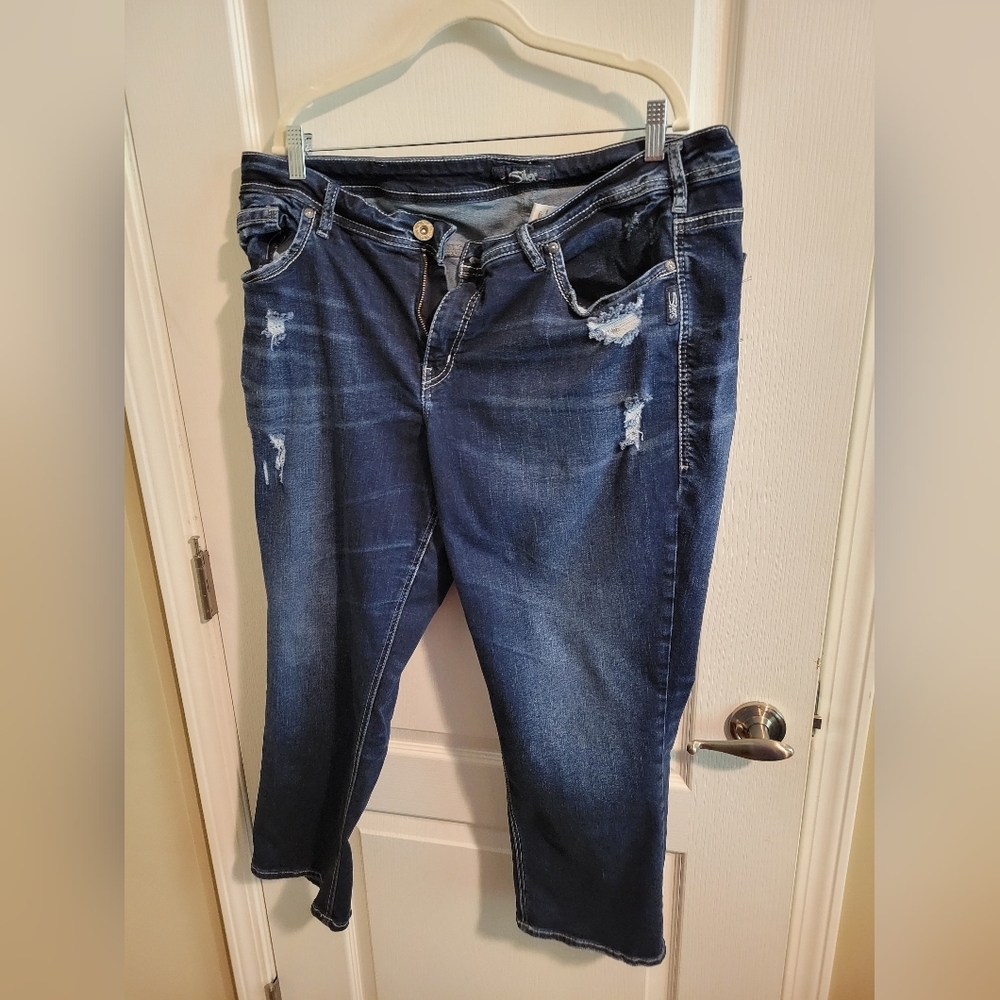 Silver 20W  distressed capris